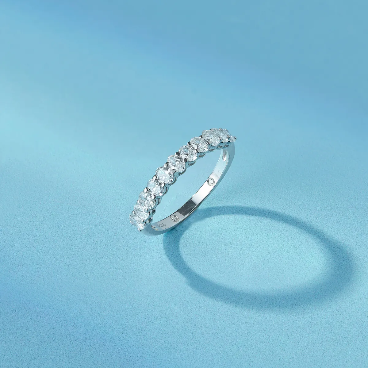 Lien Ring